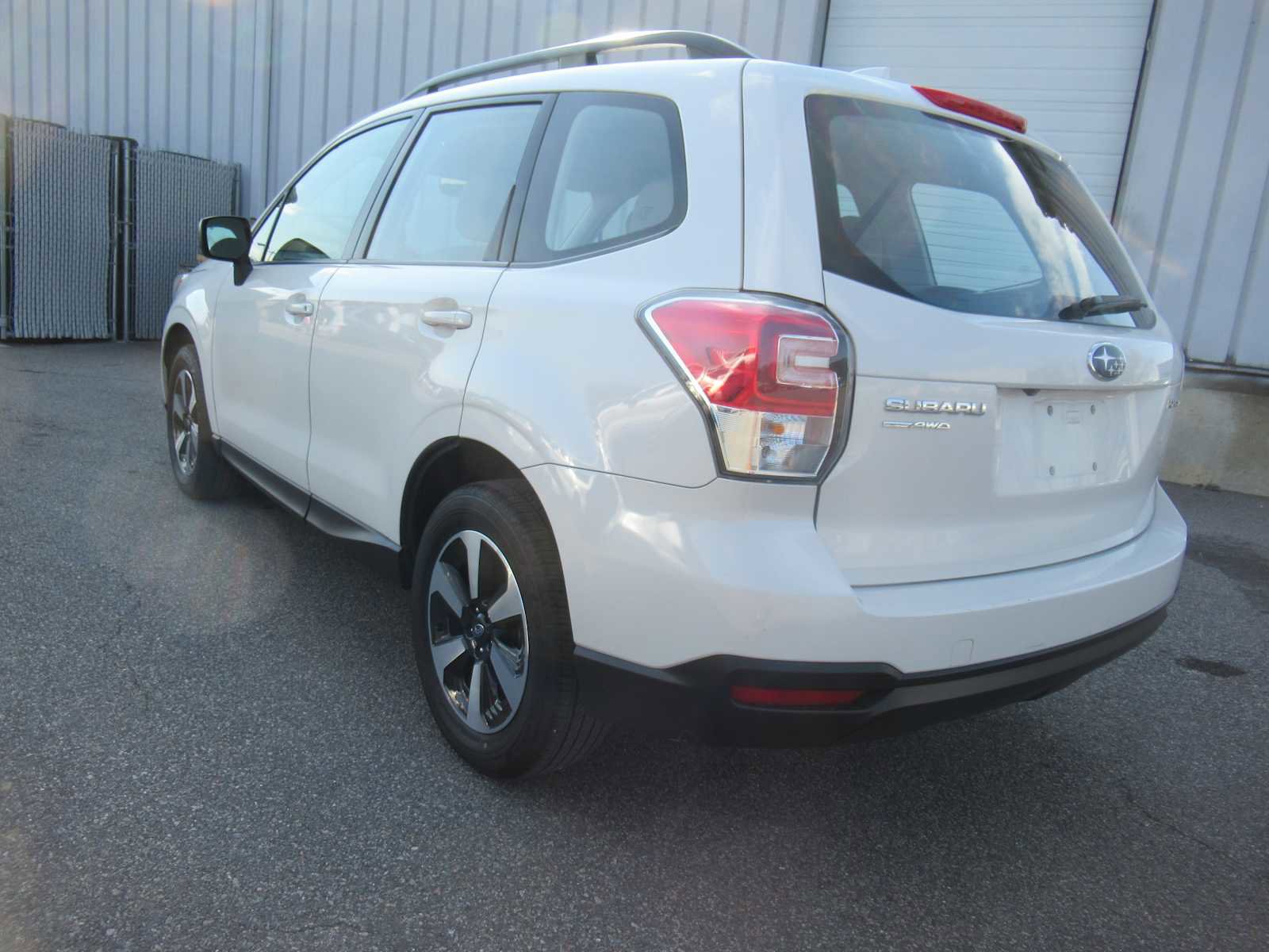 Used 2018 Subaru Forester 2.5i w/ Alloy Wheel Package image 7