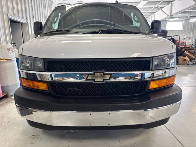 Used 2021 Chevrolet Express 2500 w/ Driver Convenience Package RWD image 21