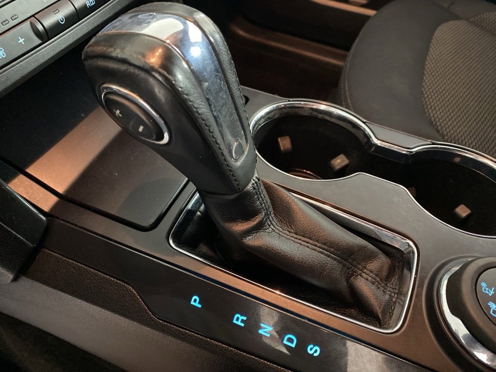 Used 2018 Ford Explorer XLT image 7