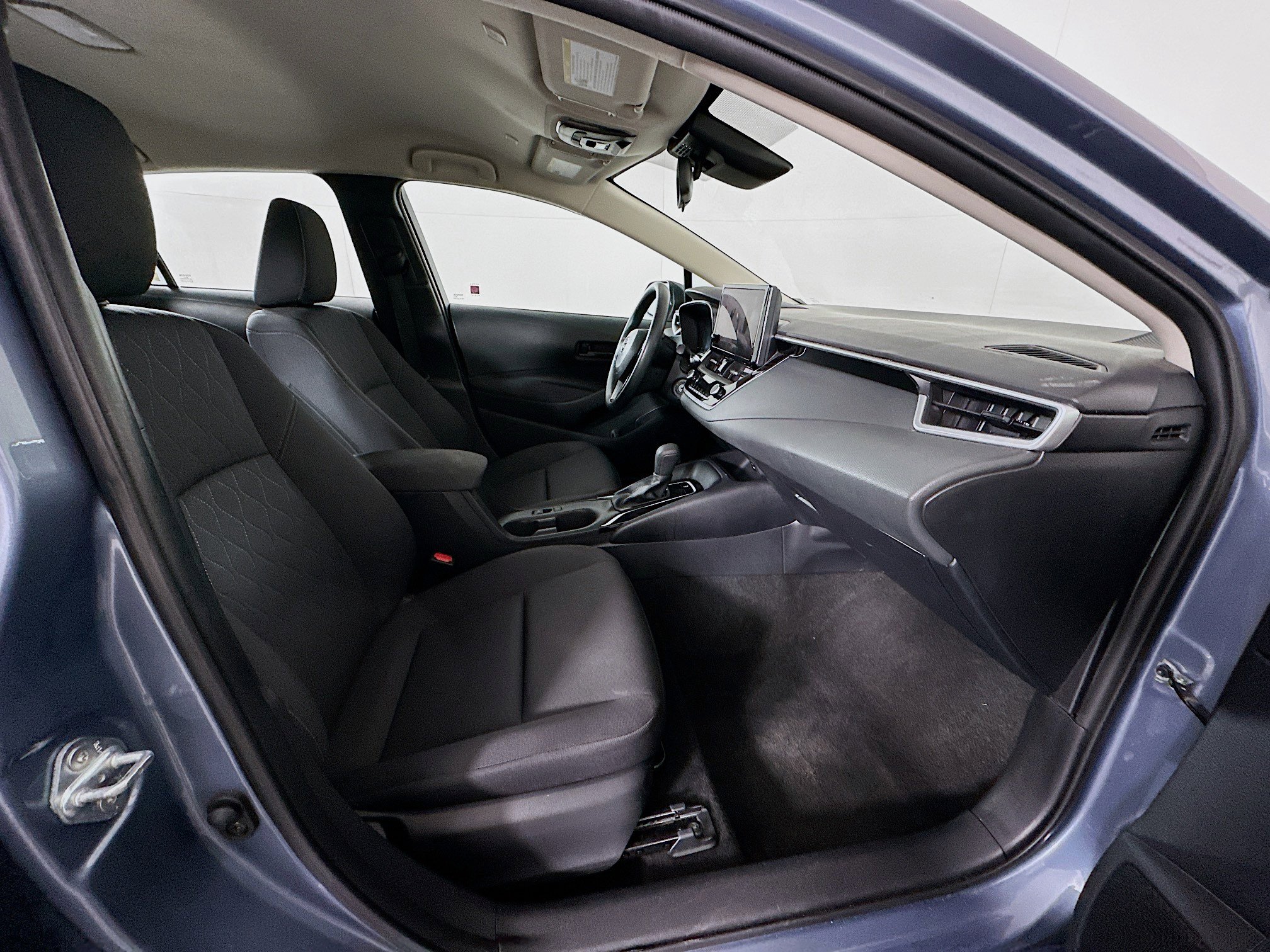 Used 2024 Toyota Corolla LE image 30