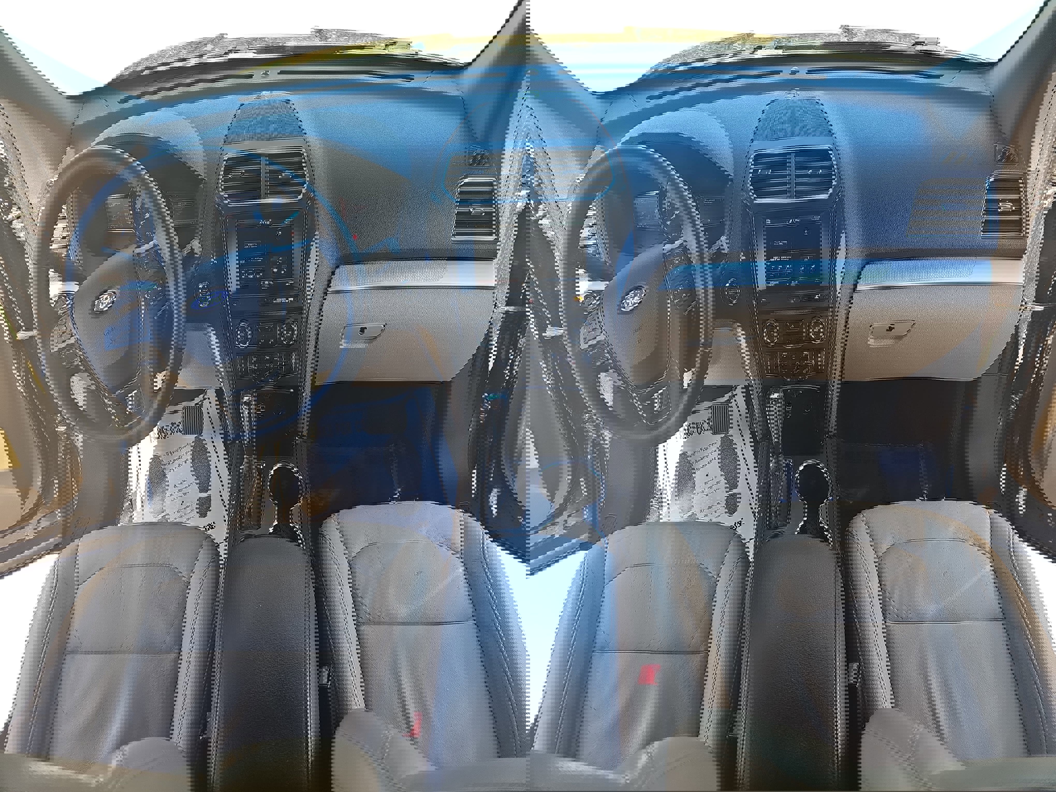 Used 2016 Ford Explorer XLT w/ Equipment Group 202A image 9