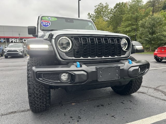 Used 2024 Jeep Wrangler Unlimited AWD/4WD image 11