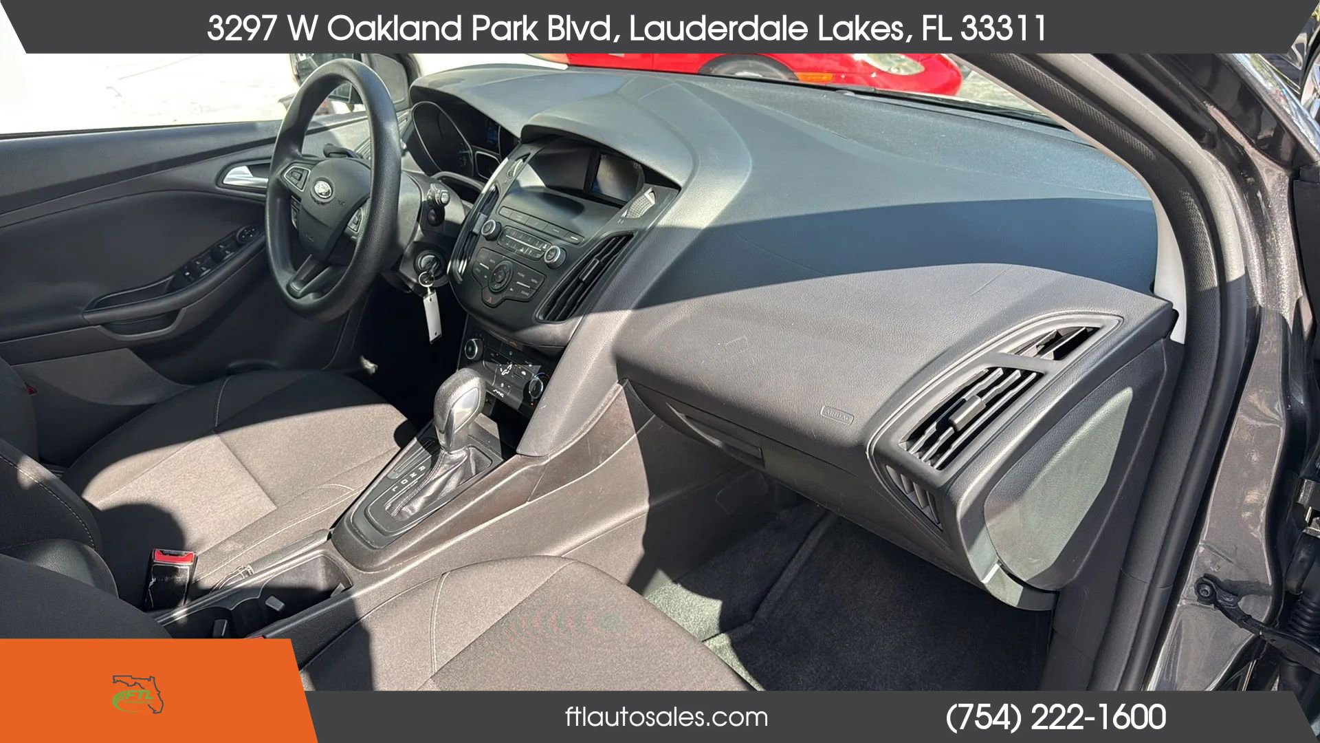 Used 2018 Ford Focus SE image 44