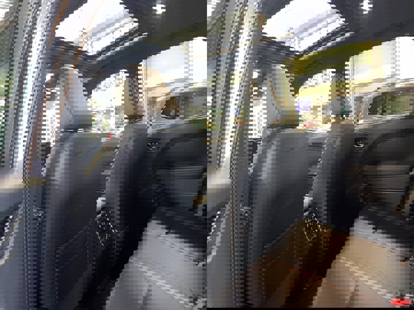 Used 2025 Subaru Forester Limited image 6