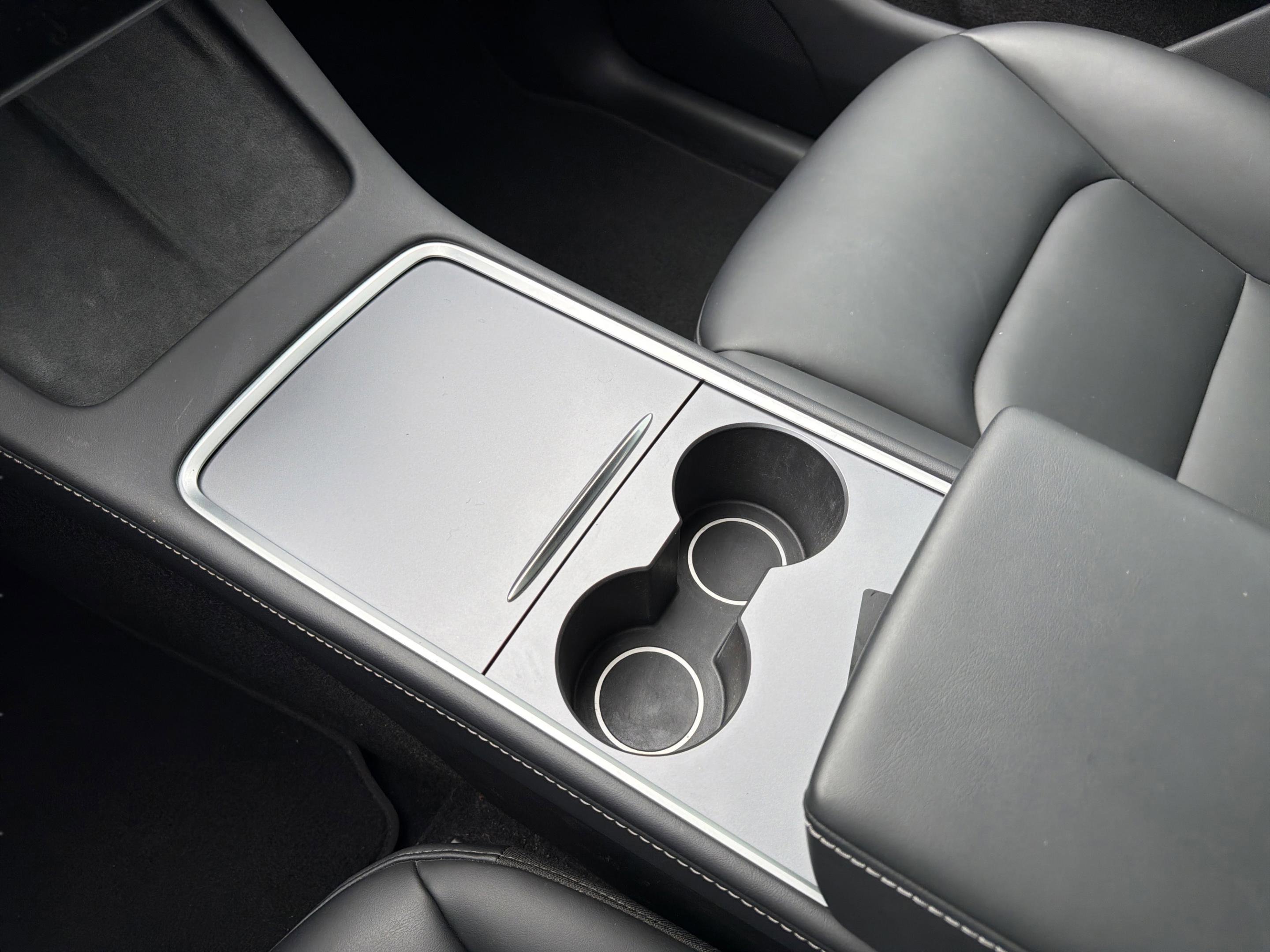 Used 2025 Tesla Model Y Long Range image 15