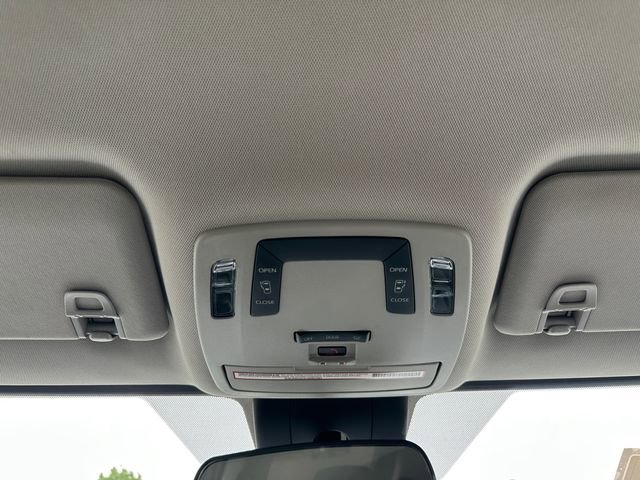 Used 2021 Toyota Sienna LE image 28