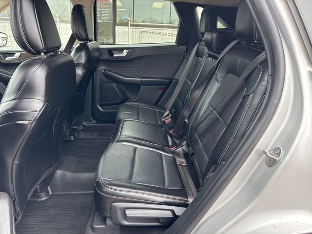 Used 2020 Ford Escape Titanium image 14