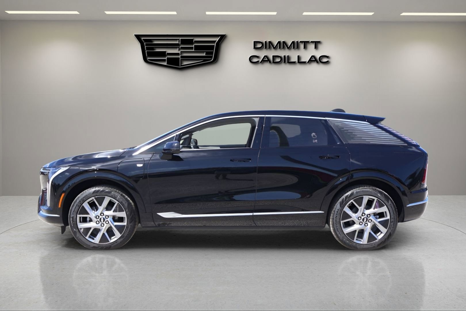 New 2026 Cadillac Optiq Luxury 1 RWD image 2