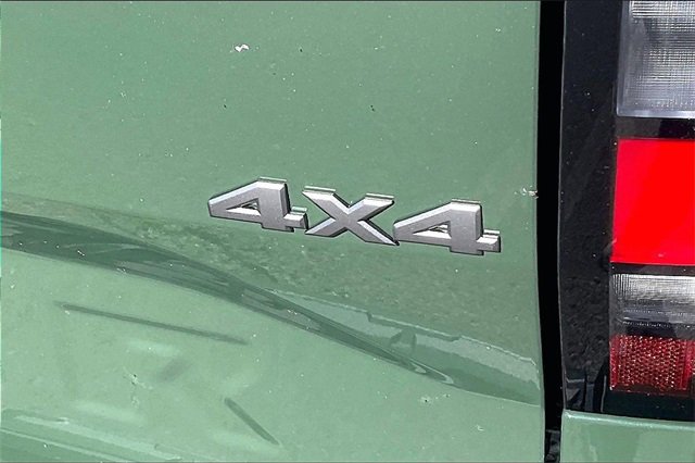 New 2026 Nissan Frontier SV image 9