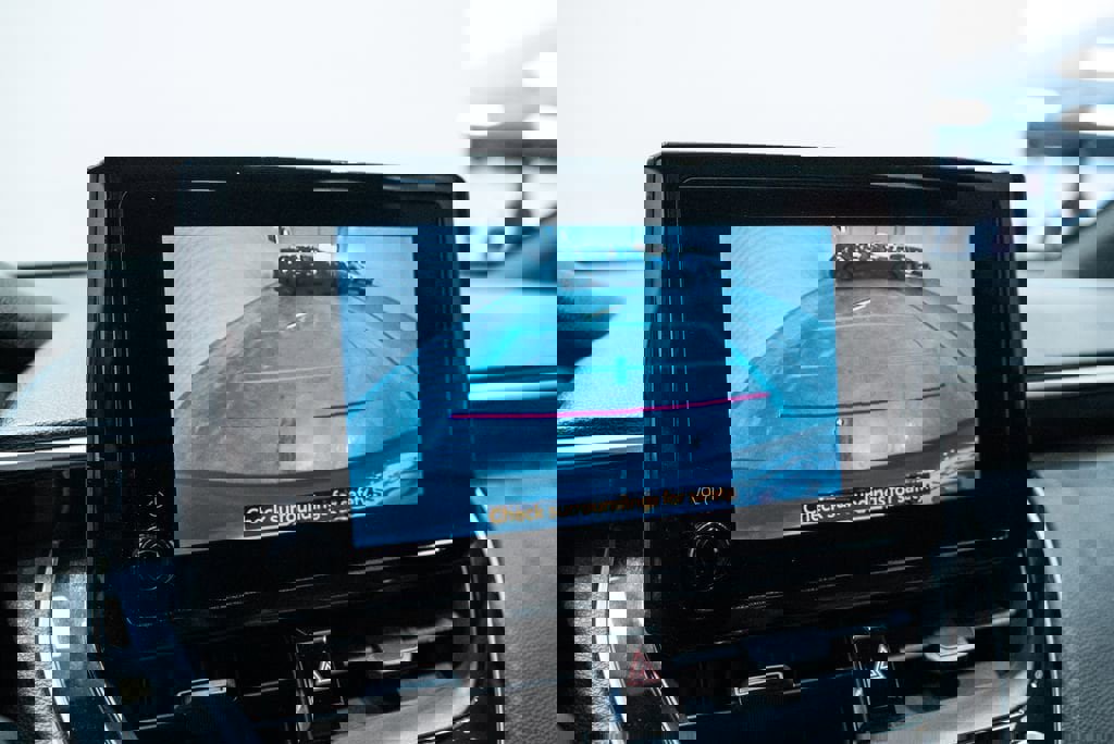 Used 2025 Toyota Corolla Cross AWD Hybrid image 23