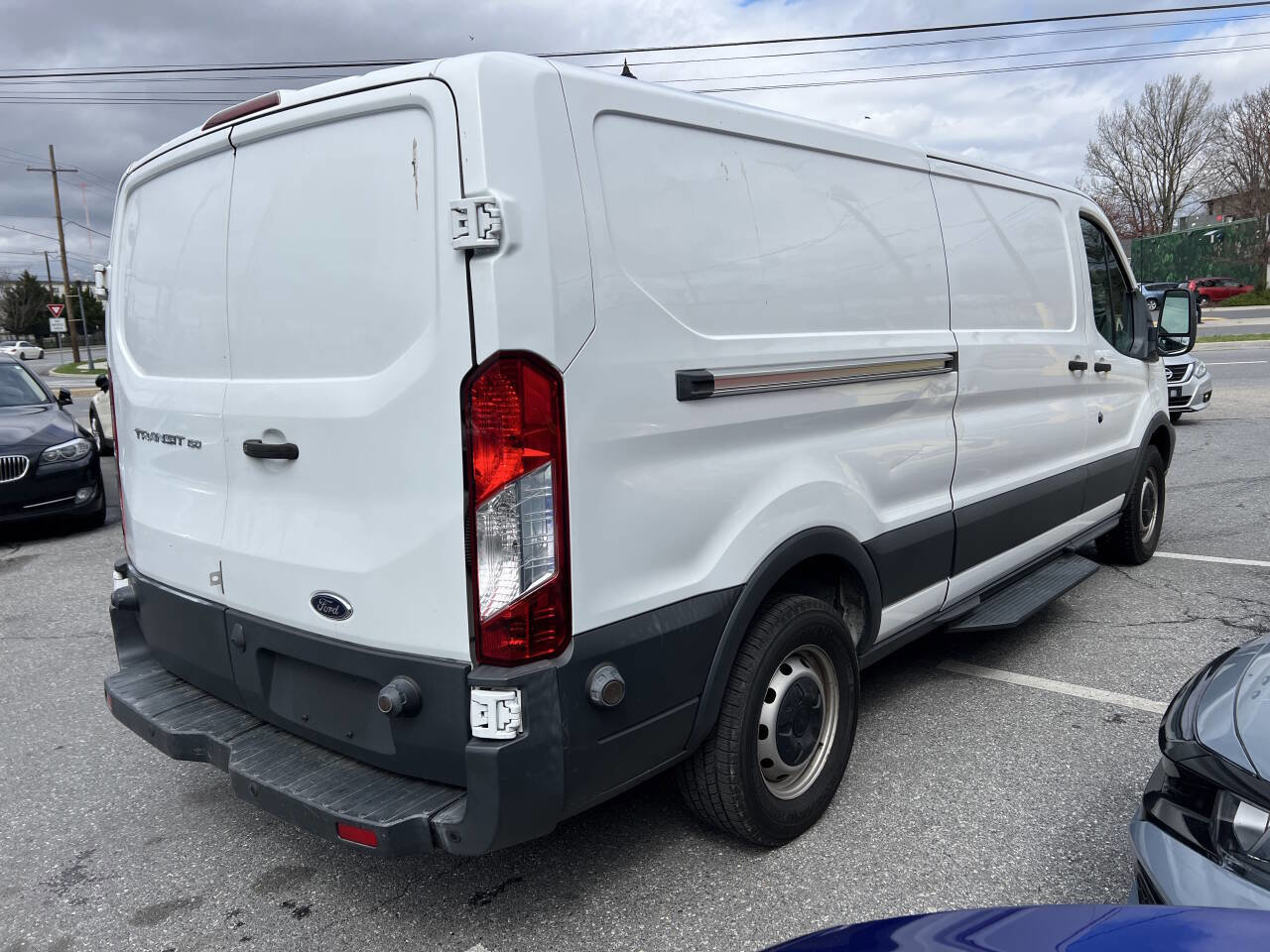 Used 2018 Ford Transit 150 148 Low Roof RWD image 4
