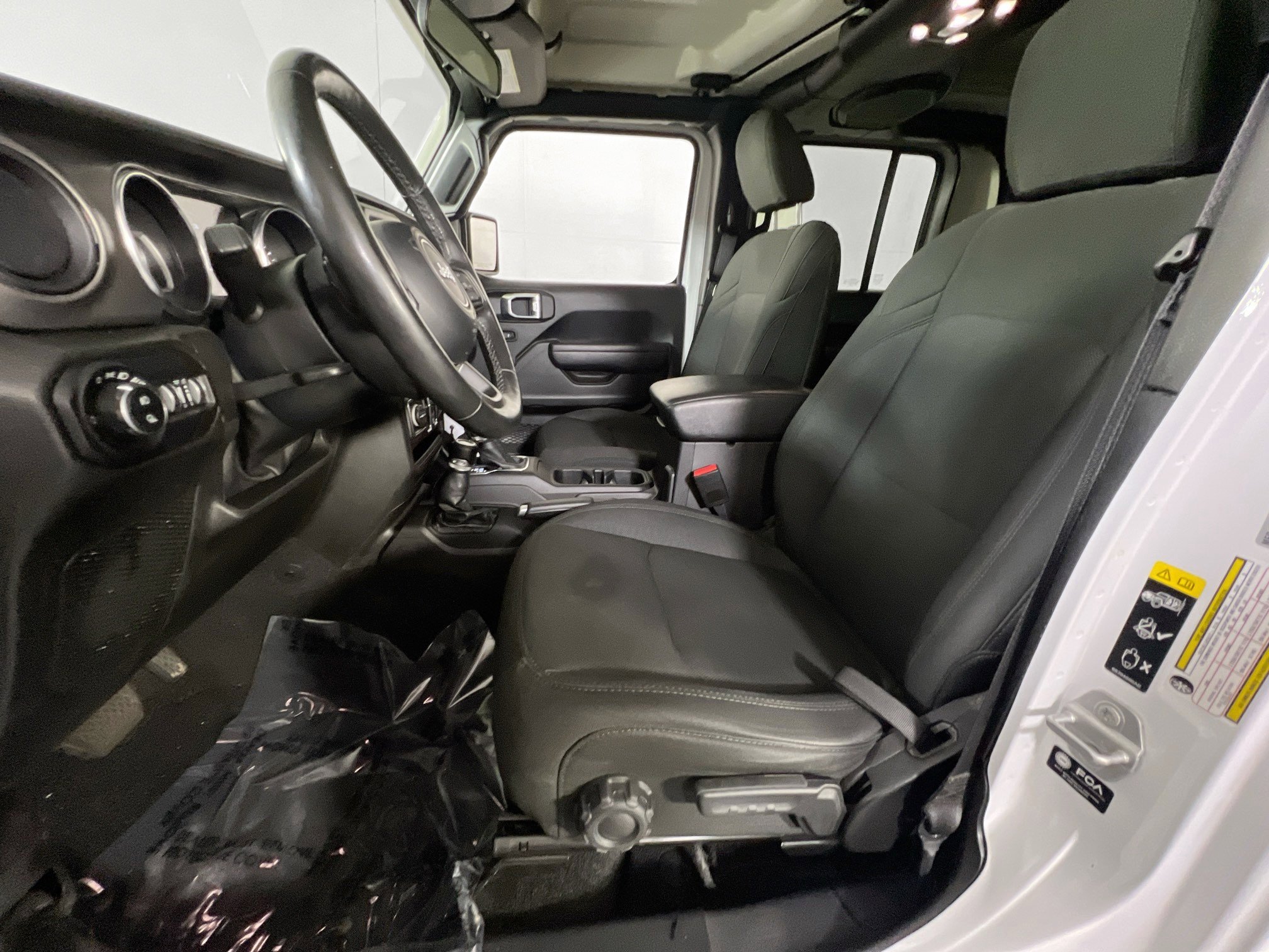 Used 2022 Jeep Gladiator Willys image 18