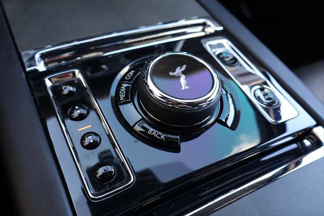Certified 2022 Rolls-Royce Cullinan image 25