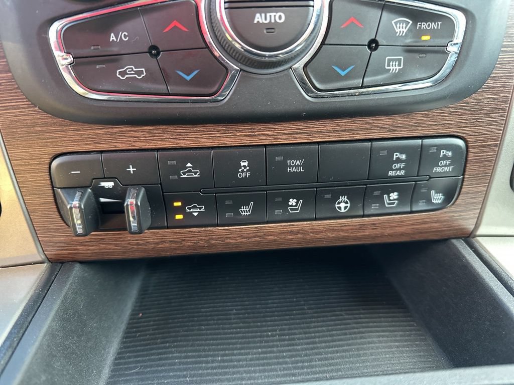 Used 2014 RAM 1500 Laramie AWD/4WD image 30