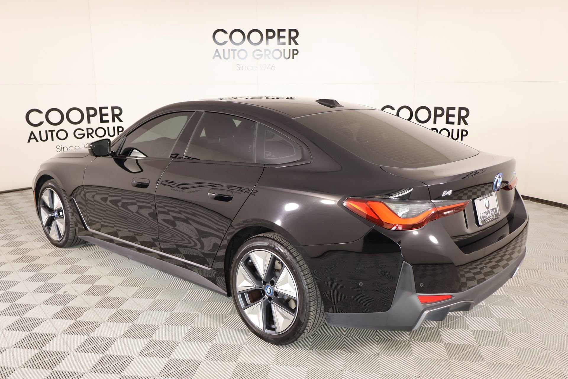 Used 2023 BMW i4 eDrive35 w/ Premium Package image 24