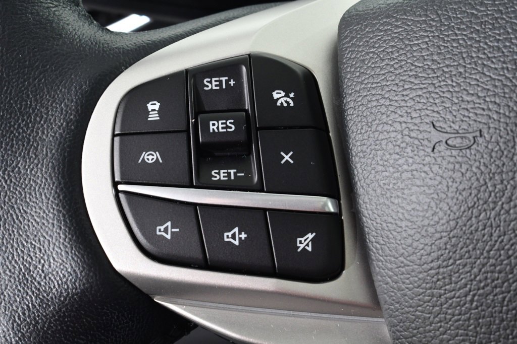 Used 2022 Ford Explorer XLT w/ Equipment Group 202A image 33