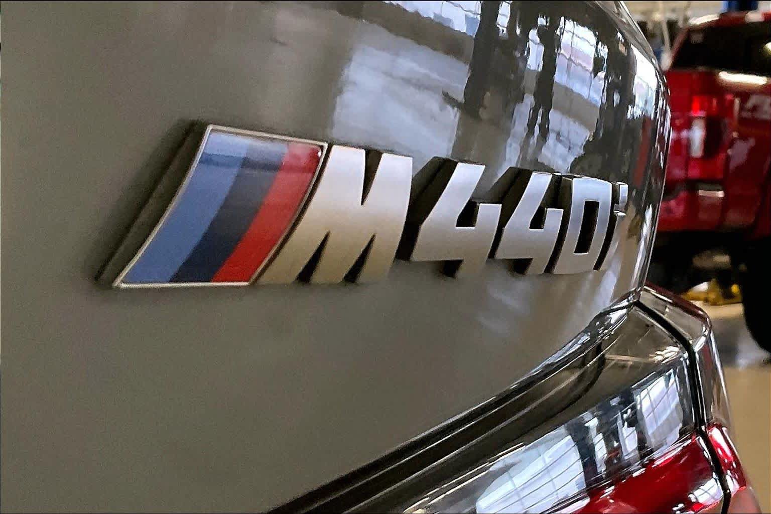 Used 2022 BMW M440i Coupe w/ Premium Package RWD image 9