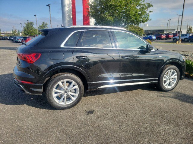 Used 2025 Audi Q3 2.0T Premium Plus w/ Premium Plus Package AWD/4WD image 8