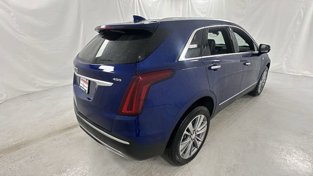 Used 2025 Cadillac XT5 Premium Luxury image 3