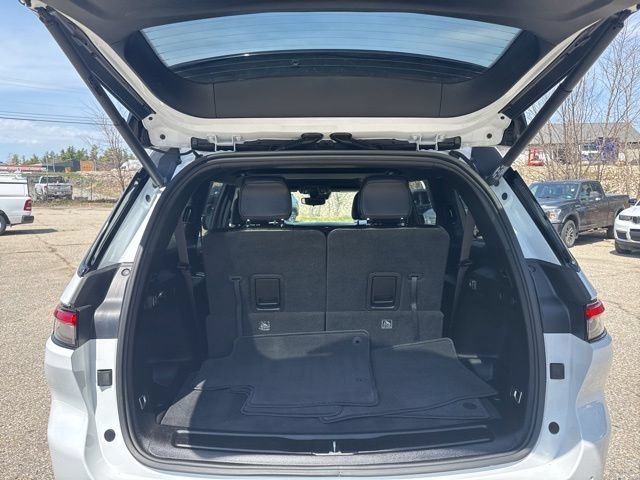 Used 2023 Jeep Grand Cherokee L Laredo AWD/4WD image 29