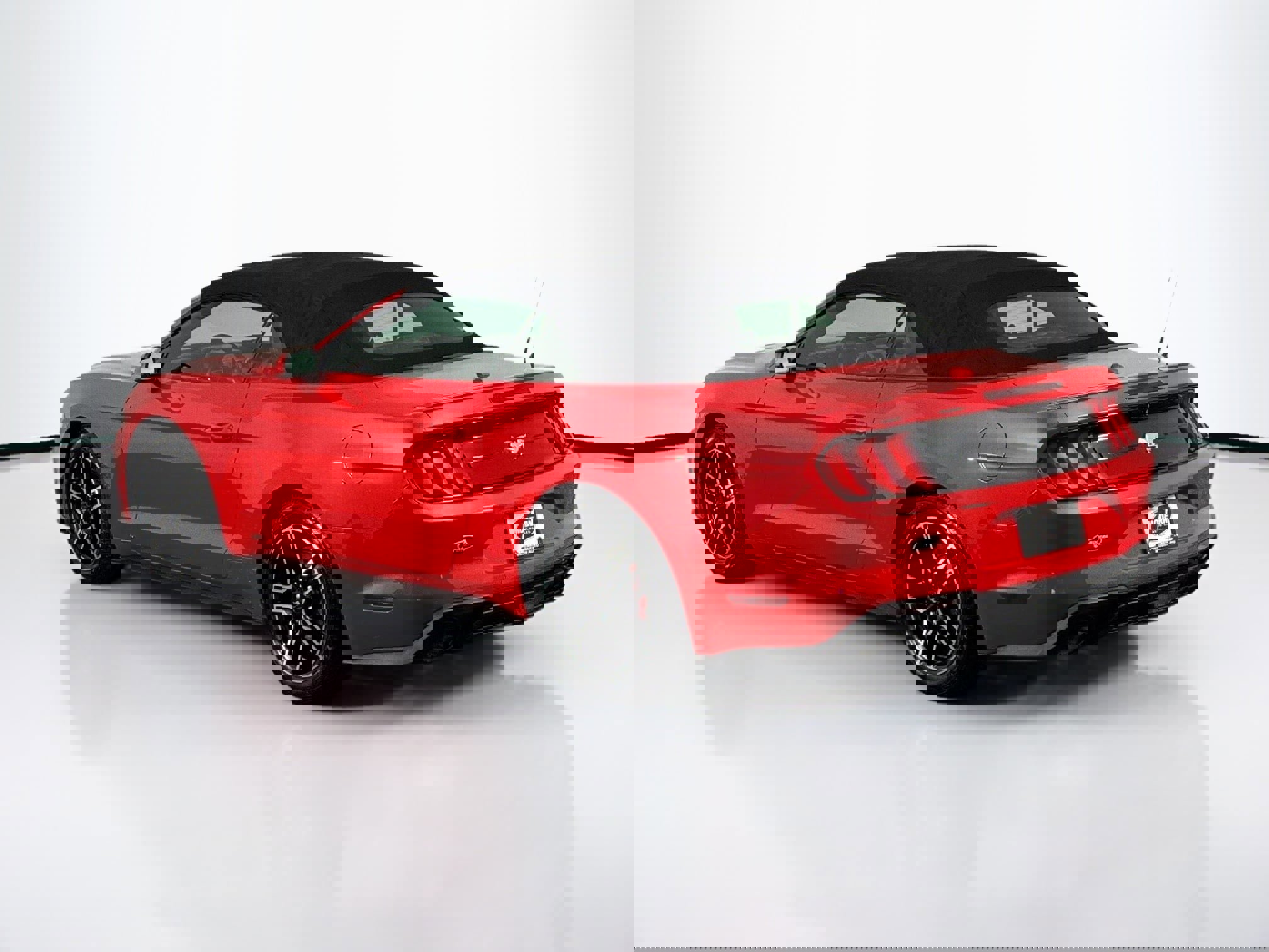 Used 2021 Ford Mustang Premium image 10