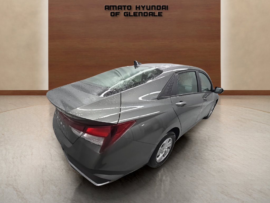 New 2026 Hyundai Elantra SE FWD image 6