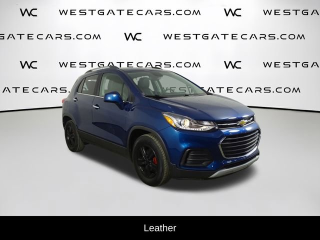 Used 2020 Chevrolet Trax LT w/ LT Convenience Package image 2