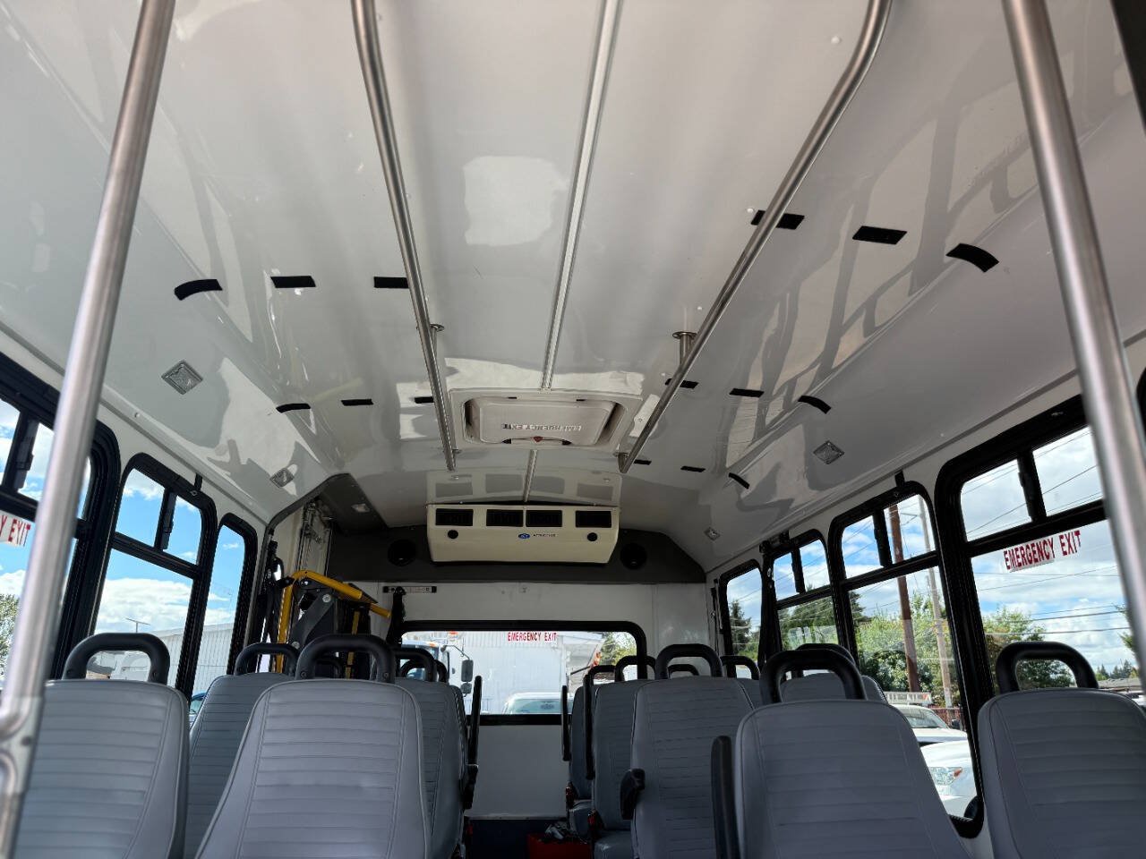 Used 2016 Ford E-450 and Econoline 450 Super Duty w/ Shuttle Bus Prep Package RWD image 19