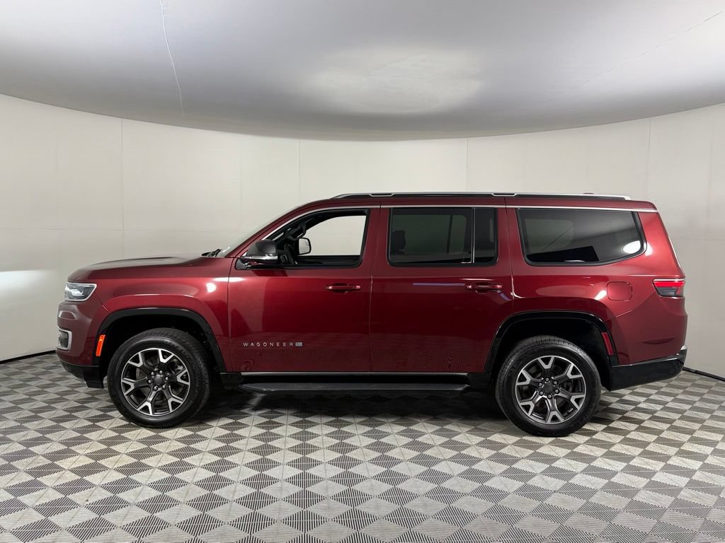 Used 2023 Jeep Wagoneer Series III w/ Preferred Equipment Group AWD/4WD image 10