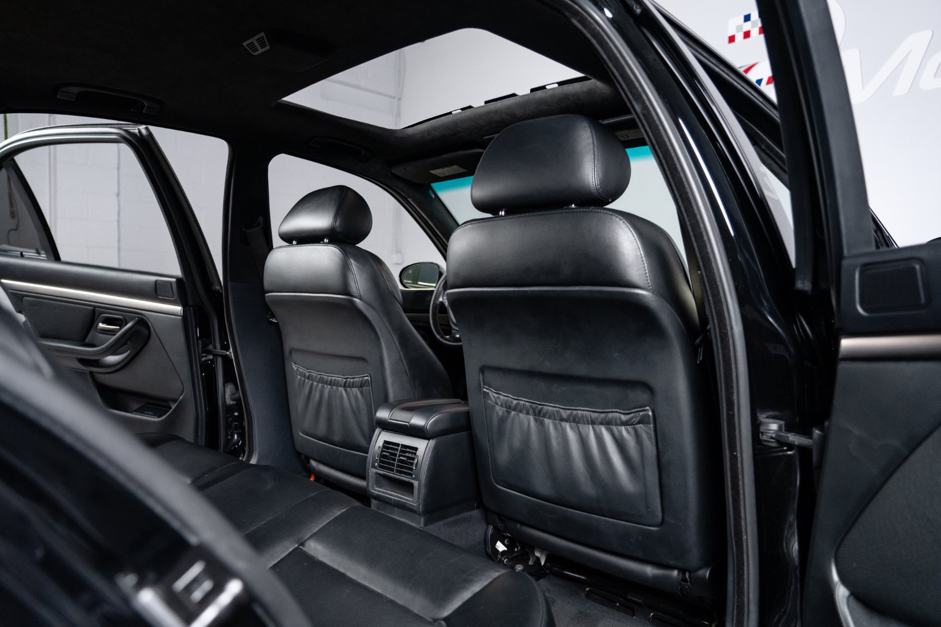 Used 2000 BMW M5 RWD image 69