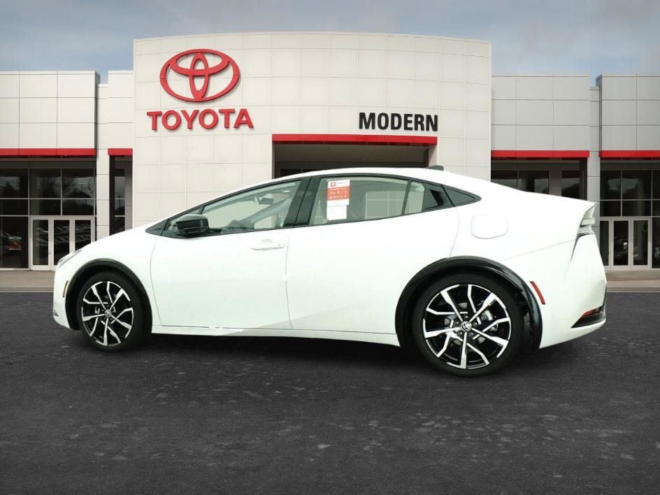 New 2026 Toyota Prius Plug-In Hybrid w/ Limited Premium Package FWD image 4