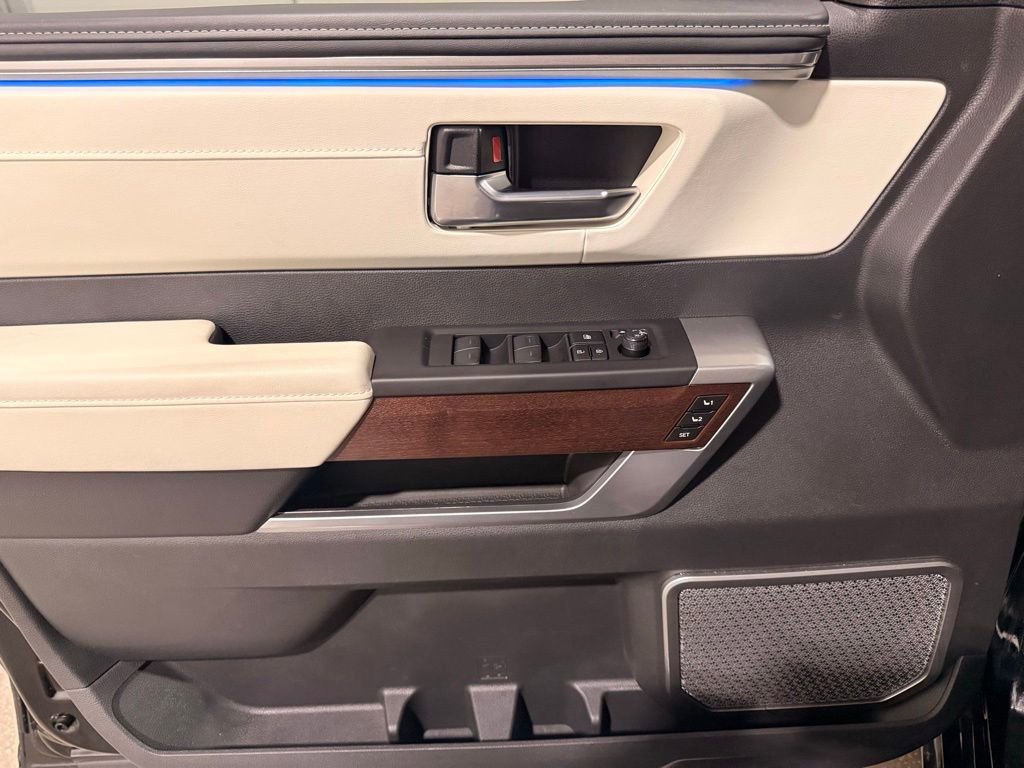 Used 2024 Toyota Sequoia Capstone image 14