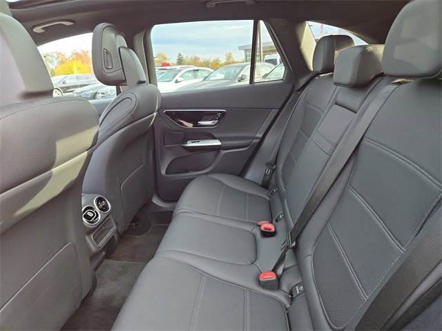 New 2026 Mercedes-Benz GLC 300 4MATIC image 26