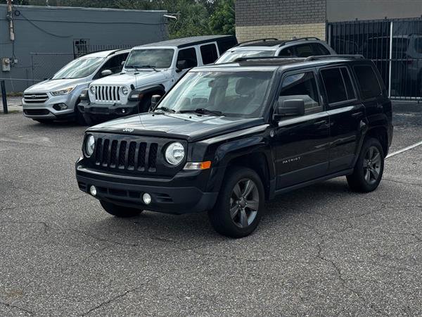 Used 2015 Jeep Patriot High Altitude AWD/4WD image 1