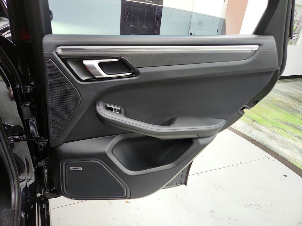 Used 2021 Porsche Macan GTS image 31