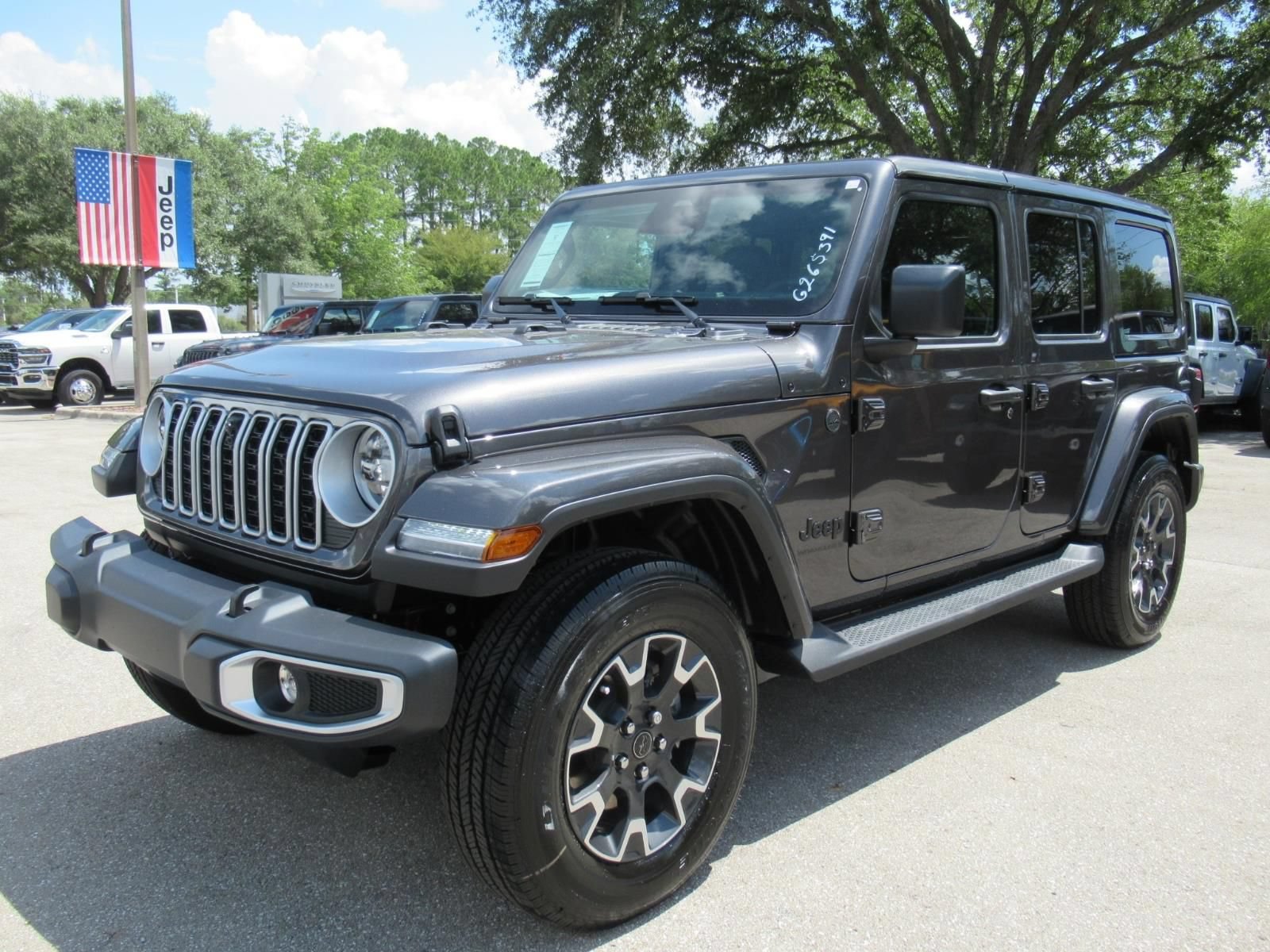 New 2026 Jeep Wrangler Unlimited Sahara AWD/4WD image 3