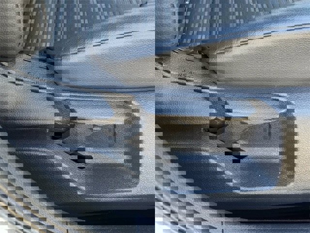 Used 2020 Toyota Camry SE image 27