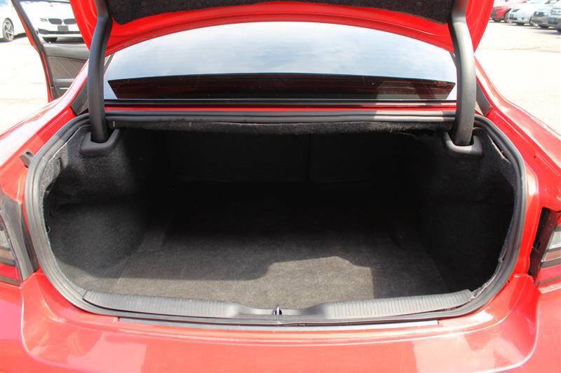 Used 2019 Dodge Charger R/T RWD image 23