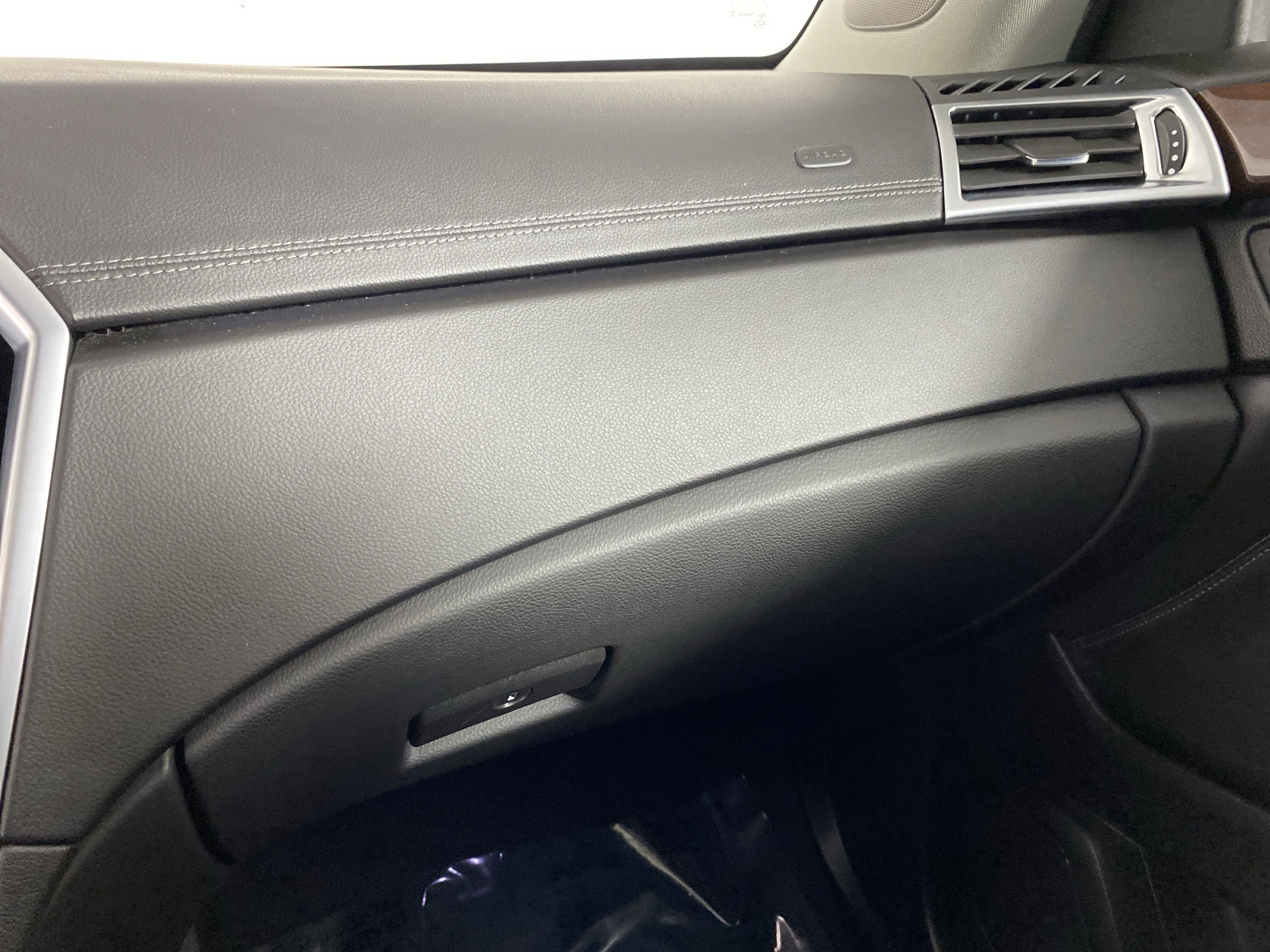 Used 2016 Cadillac SRX Luxury image 31