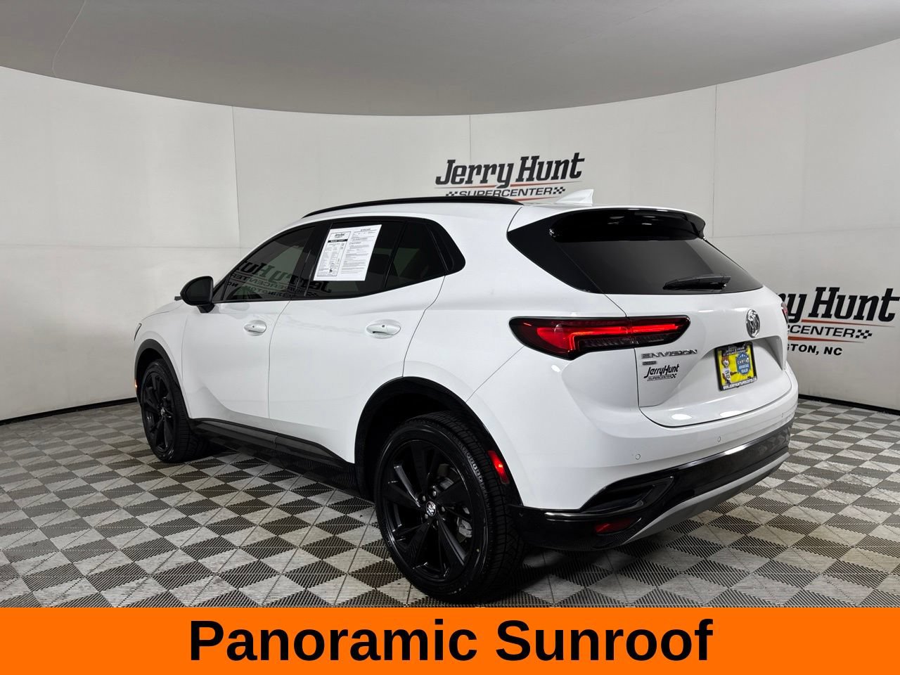 Used 2023 Buick Envision Essence w/ Sport Touring Package AWD/4WD image 9