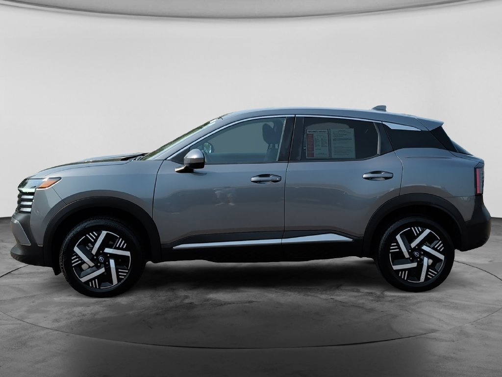 Used 2025 Nissan Kicks SV FWD image 4