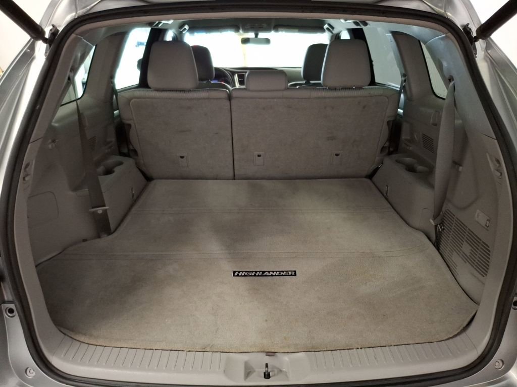 Used 2015 Toyota Highlander Plus image 14