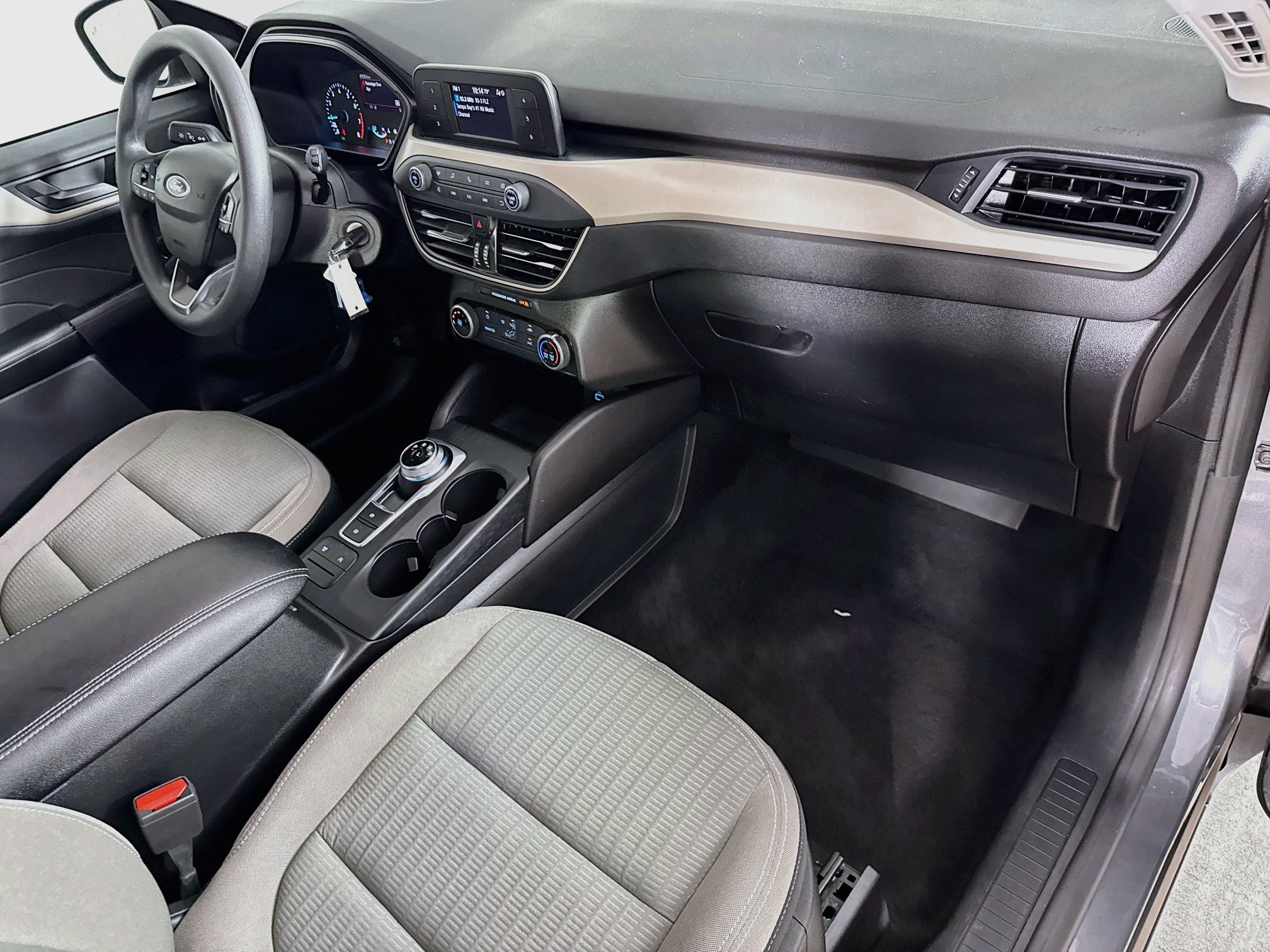 Used 2022 Ford Escape S FWD image 34