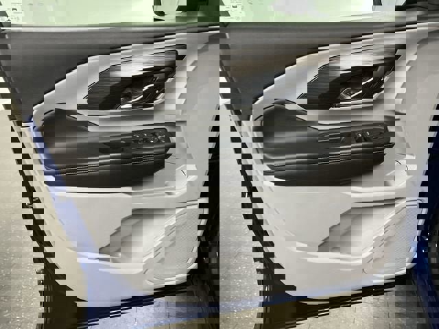 Certified 2022 GMC Terrain SLE w/ Driver Convenience Package image 22