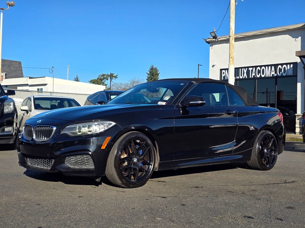 Used 2015 BMW 228i Convertible image 2