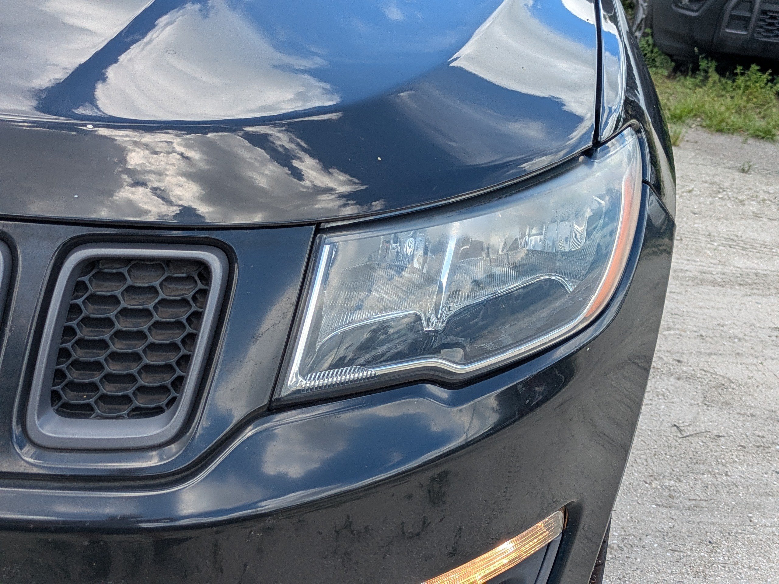 Used 2021 Jeep Compass Latitude FWD image 10