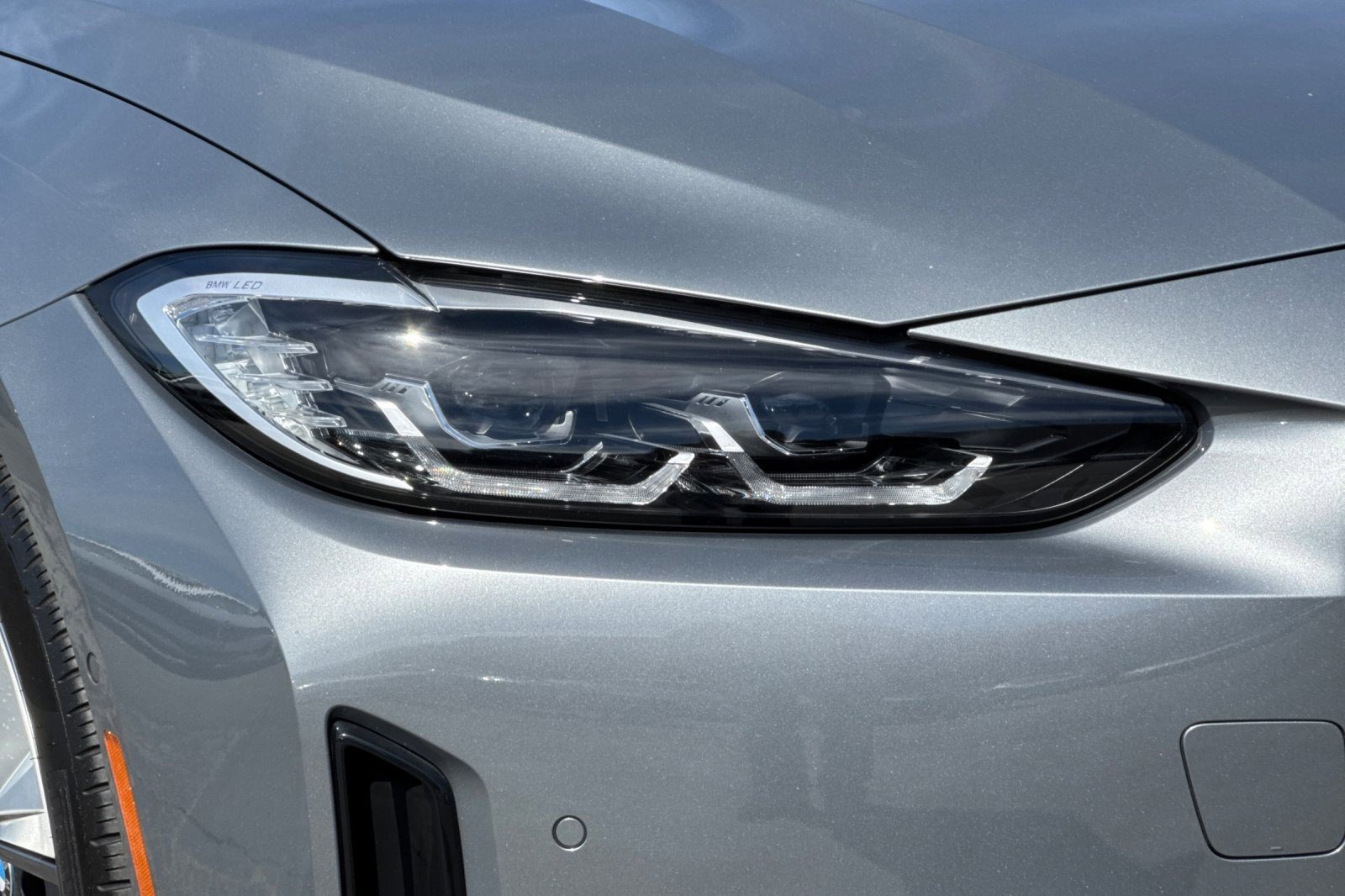 Used 2023 BMW i4 eDrive35 image 10