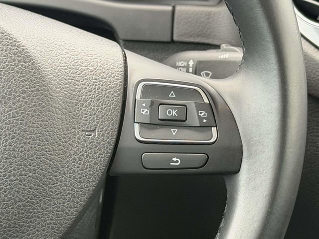 Used 2017 Volkswagen Tiguan Sport AWD/4WD image 16