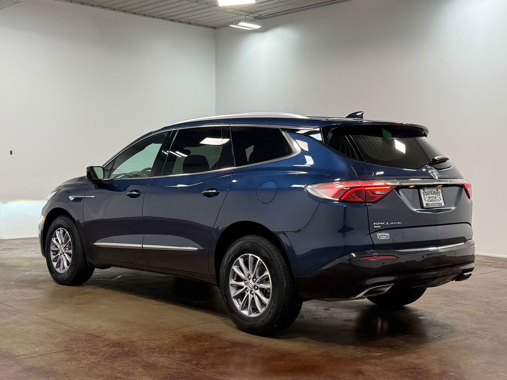 Used 2023 Buick Enclave Essence AWD/4WD image 5