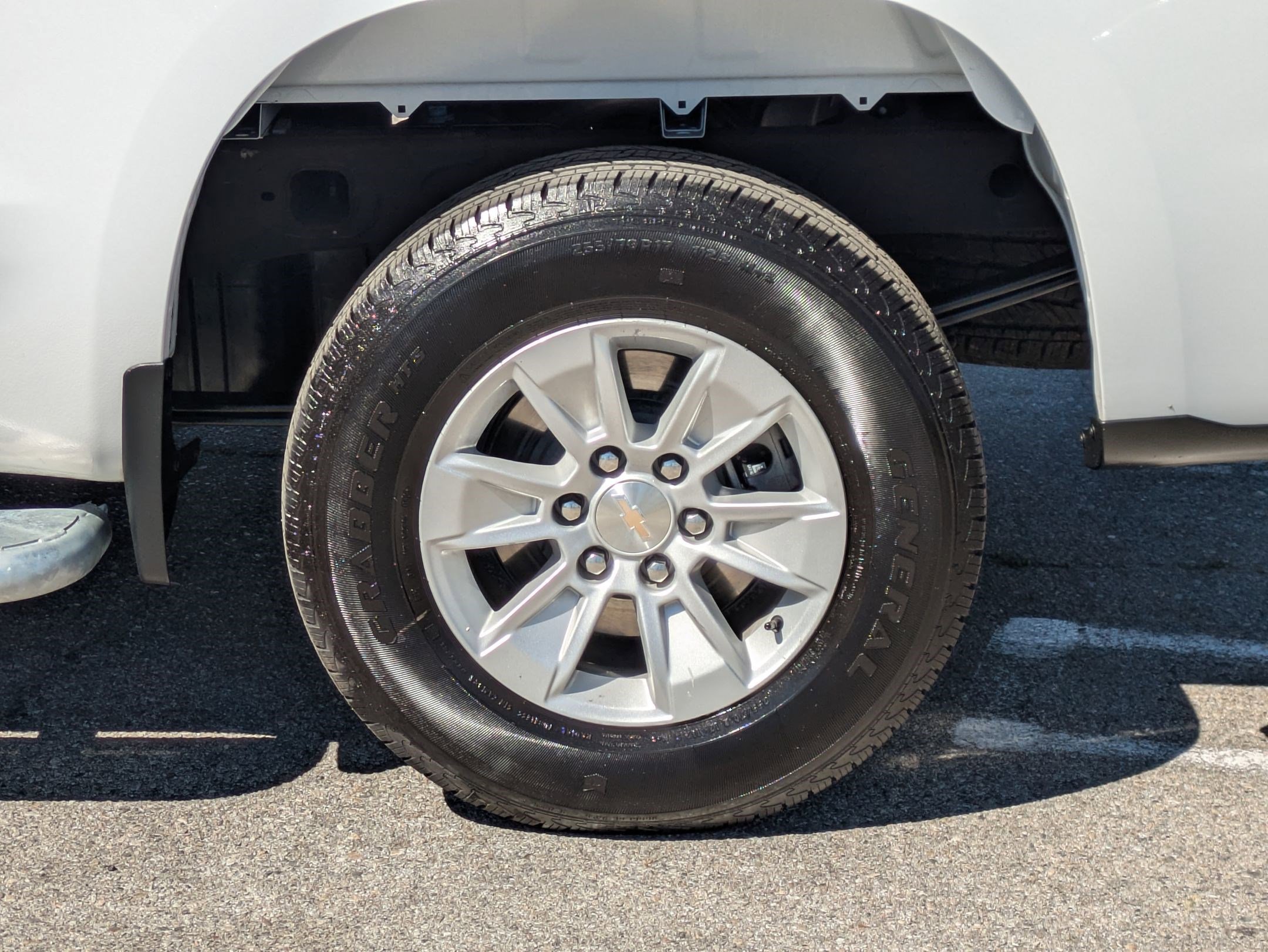 Used 2025 Chevrolet Silverado 1500 W/T image 9